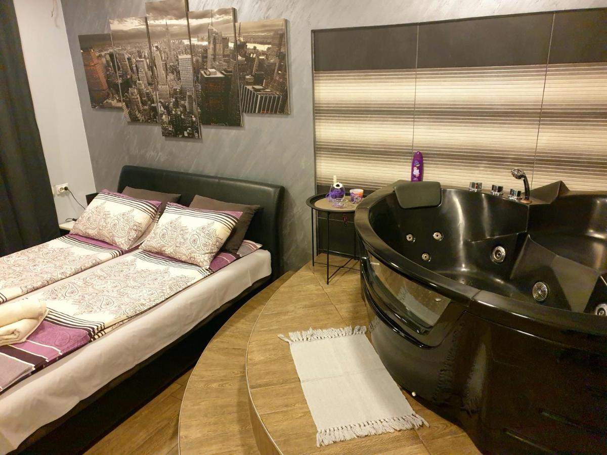 Ceca Apartman นิส ภายนอก รูปภาพ