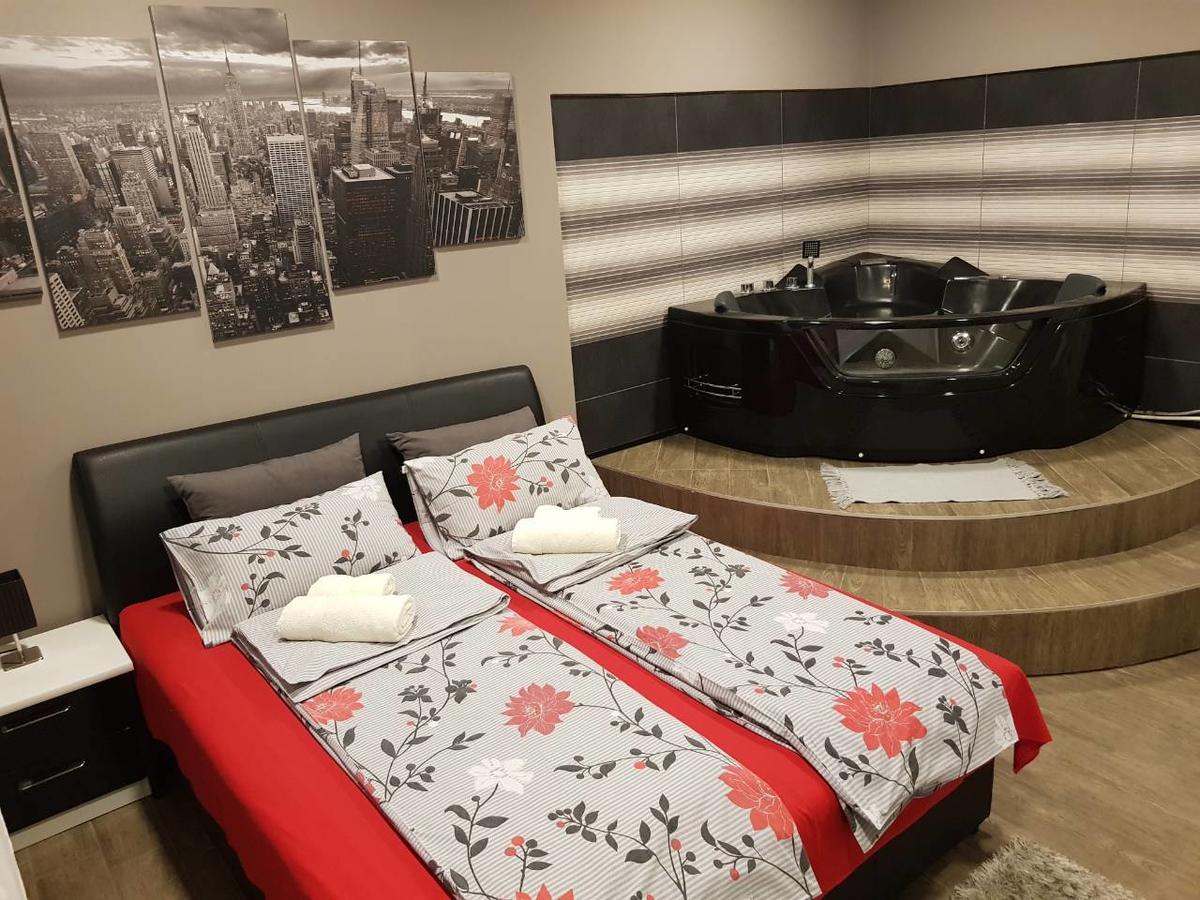 Ceca Apartman นิส ภายนอก รูปภาพ