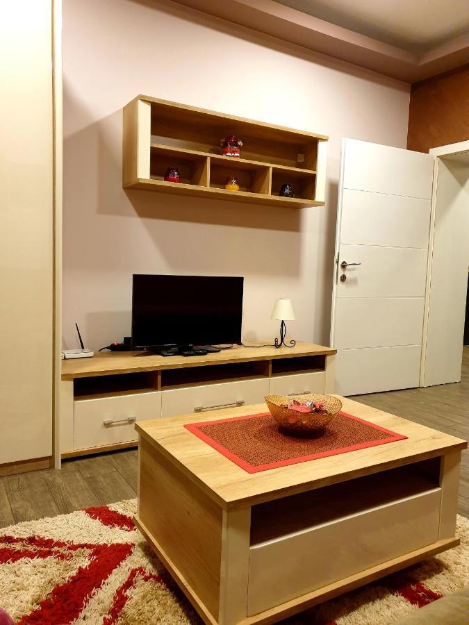Ceca Apartman นิส ภายนอก รูปภาพ