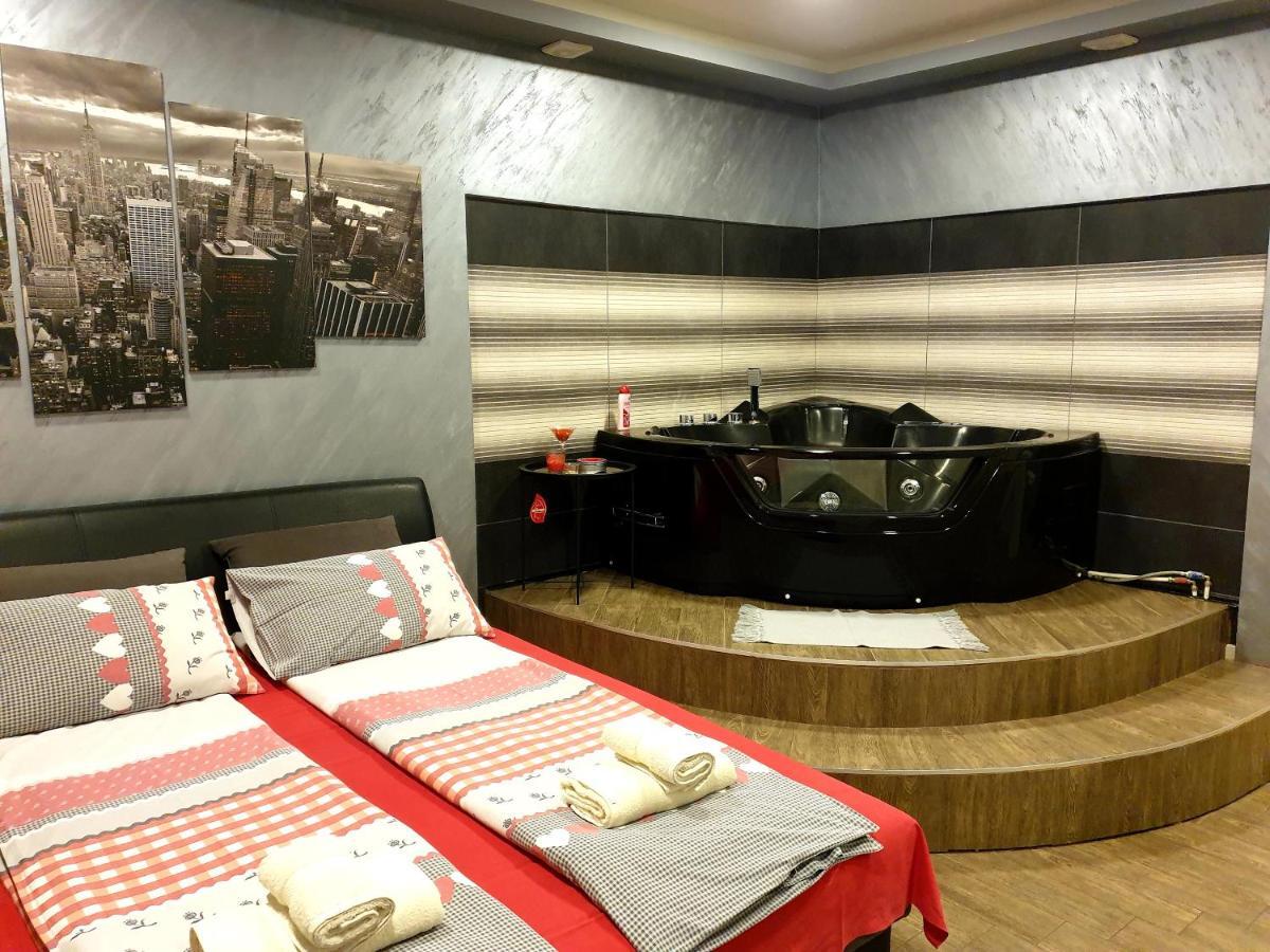 Ceca Apartman นิส ภายนอก รูปภาพ