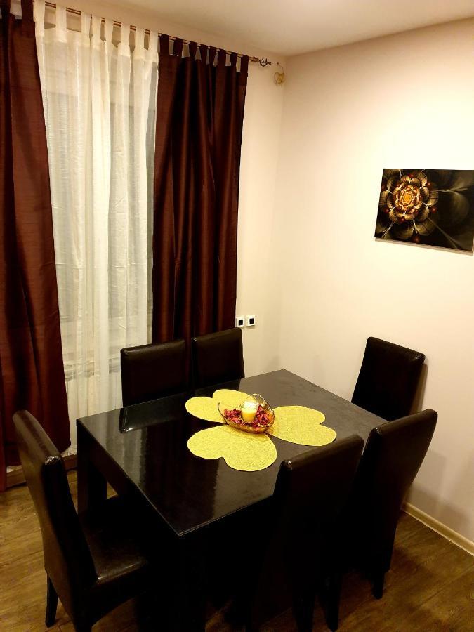 Ceca Apartman นิส ภายนอก รูปภาพ